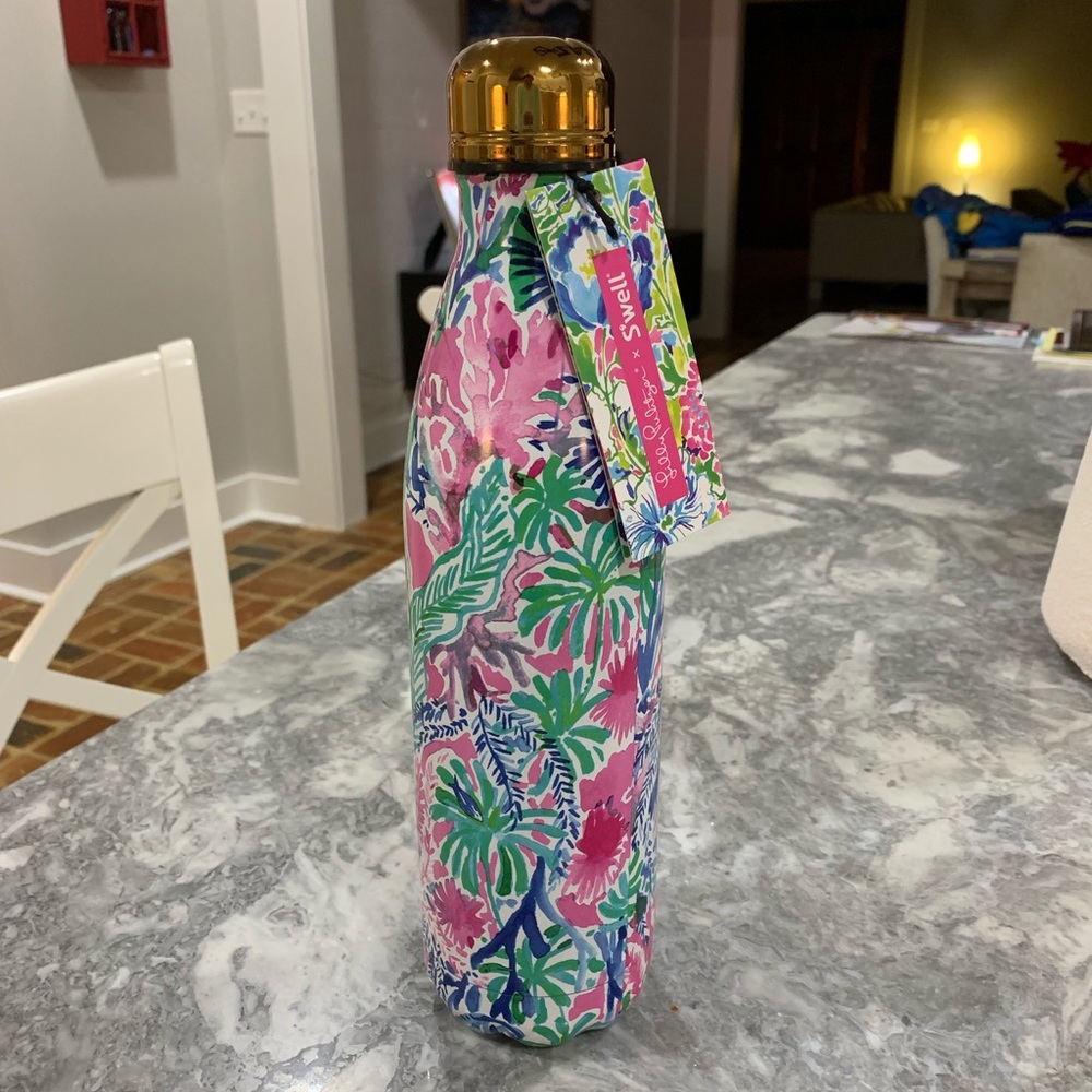 Lilly Pulitzer Jet Stream Swell Bottle